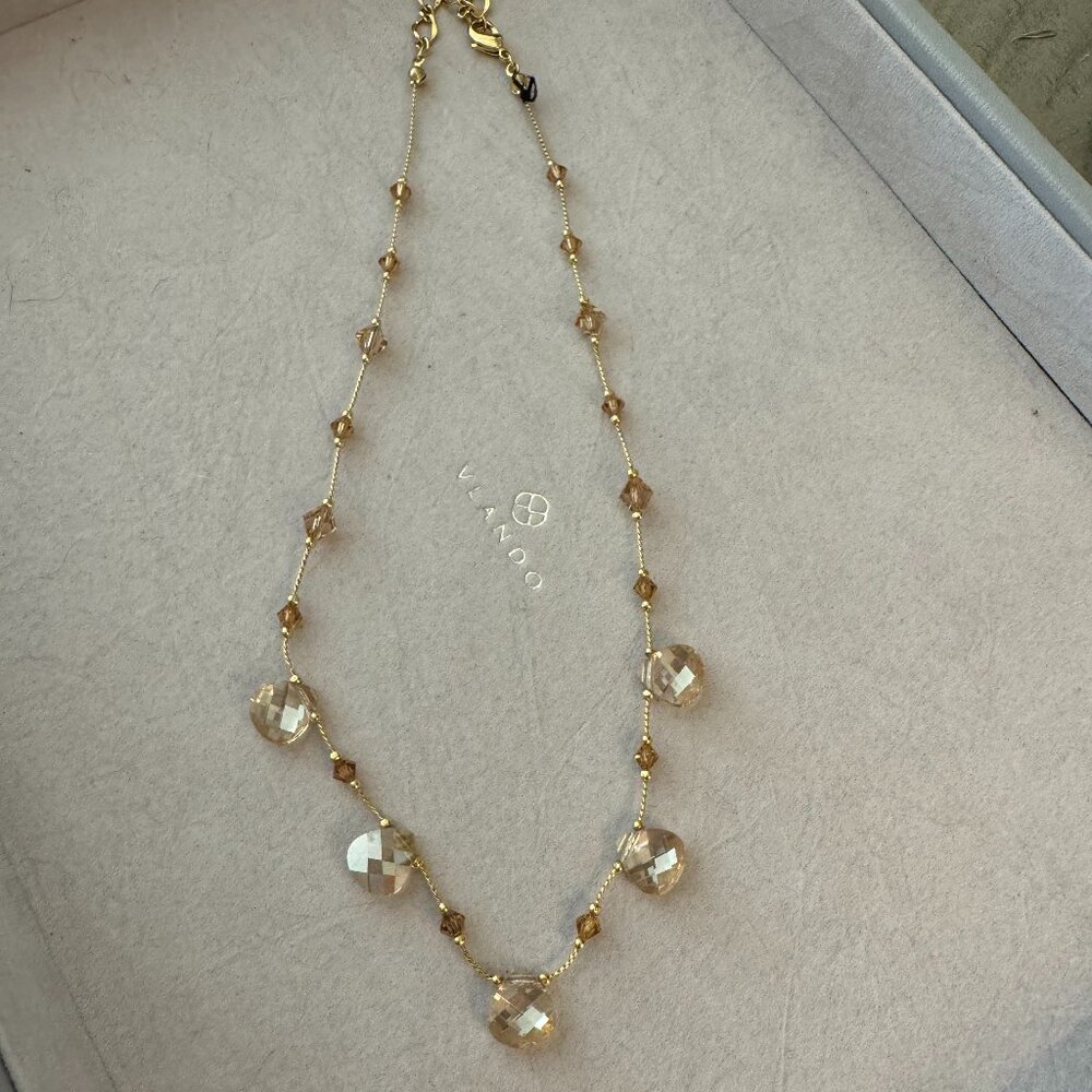 Beautiful crystal beaded necklace- costume jewelry